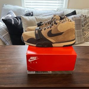 Brand new never worn Nike Air Trainer 1